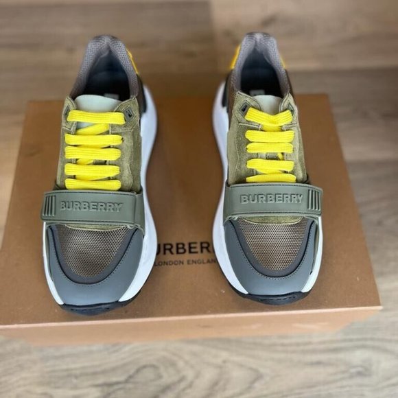 Woman Burberry Sneakers New Ramsey Check Size US 8/ EU 38 - Picture 5 of 8